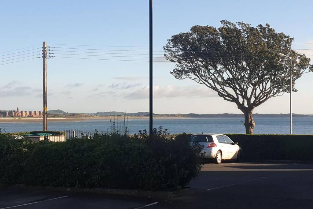 Seafront Apartment, Ground Floor, Free Parking Newcastle  Buitenkant foto